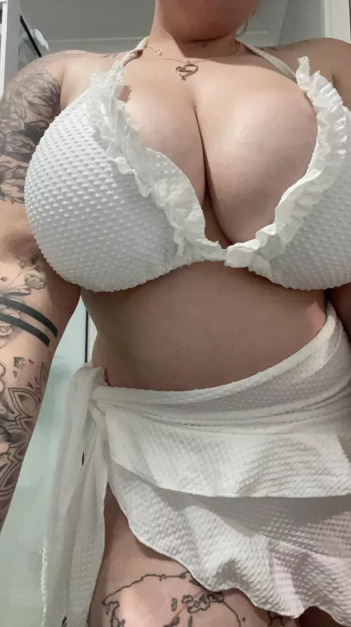 New swimsuit for my holiday ☀️