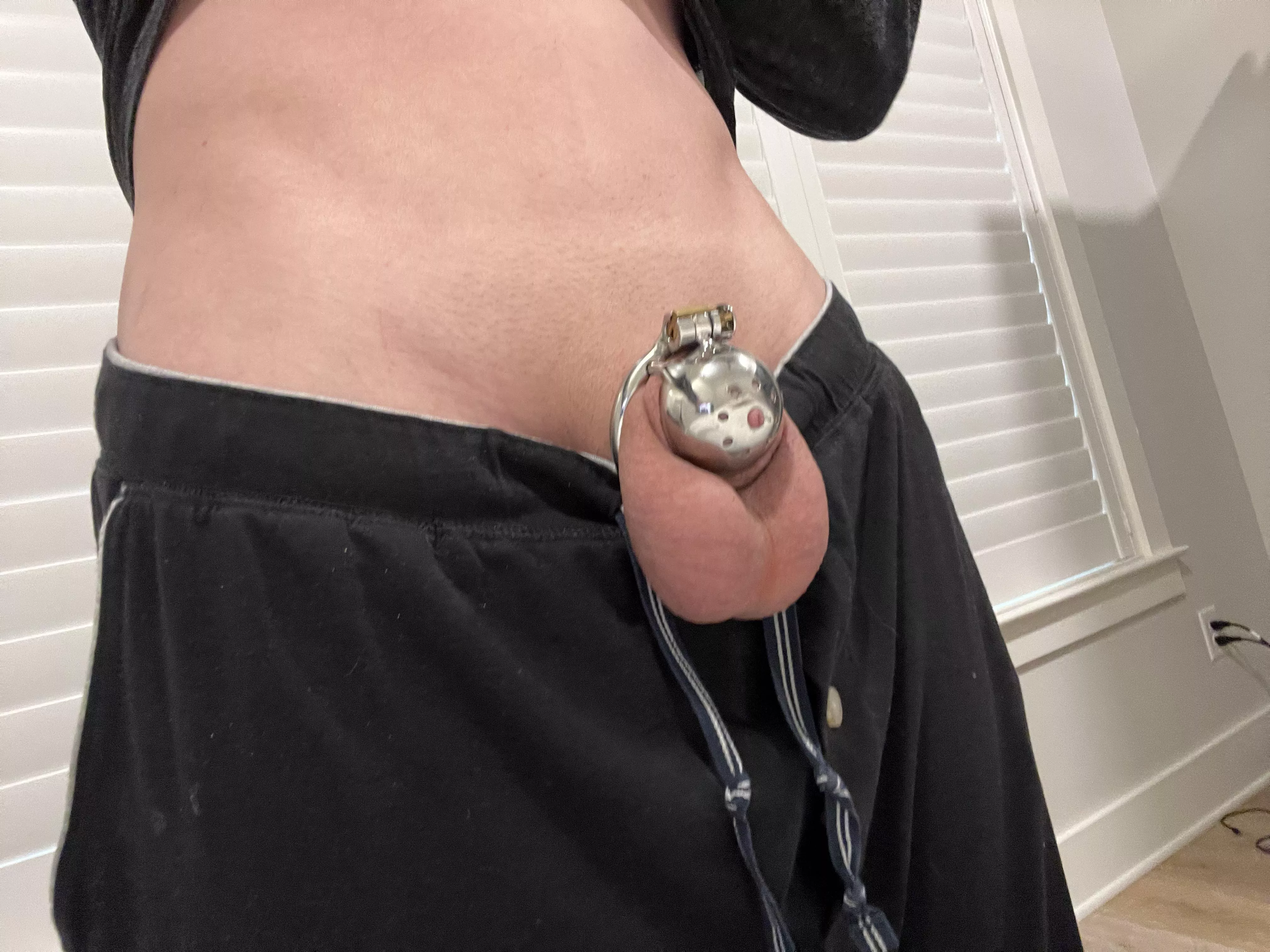 Sadly I lost my keys I can’t find them anywhere and I have no money to buy new ones 😭