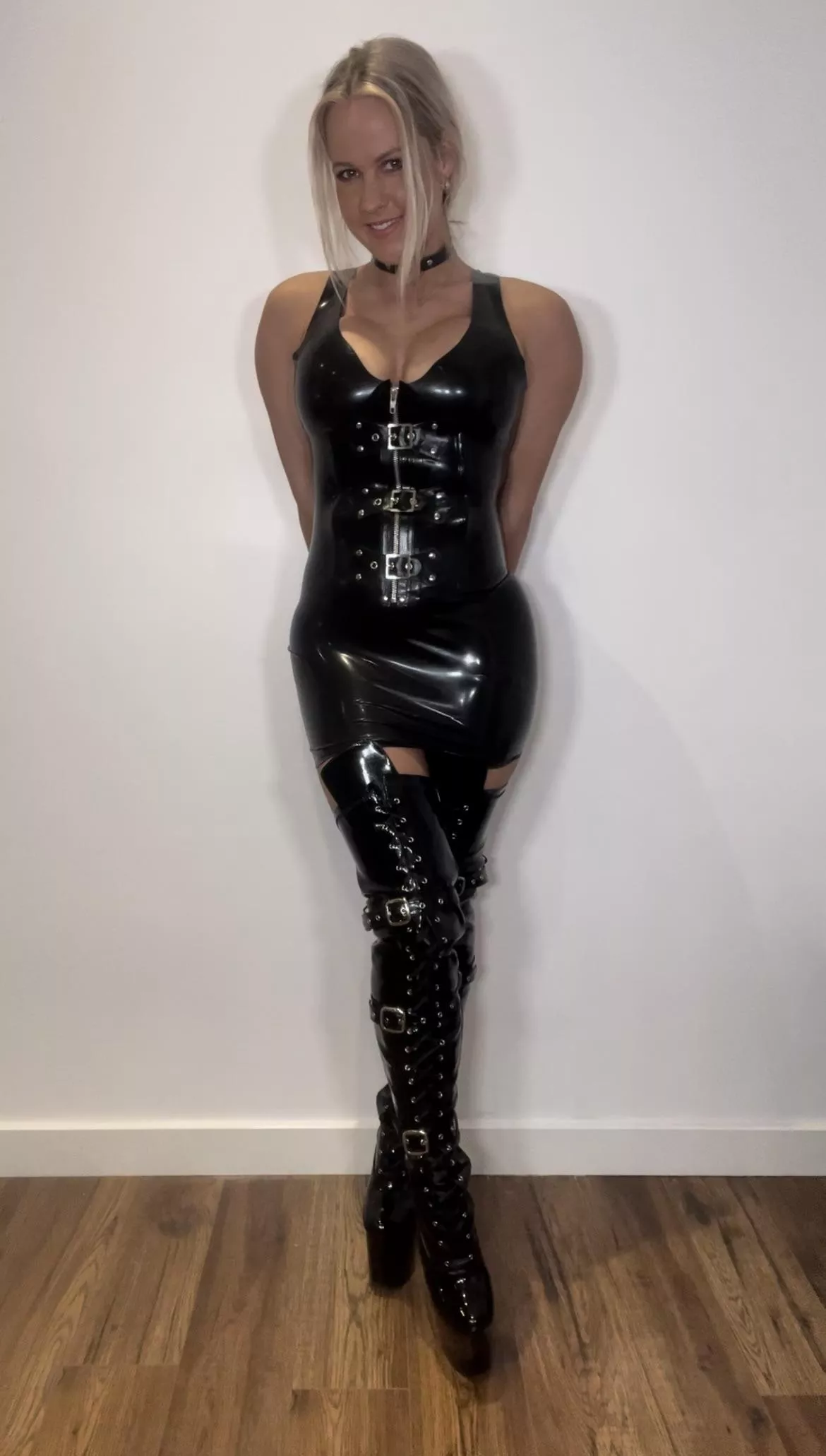 & She flashed a devilish smile…