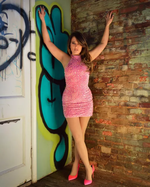 Take me against the graffiti