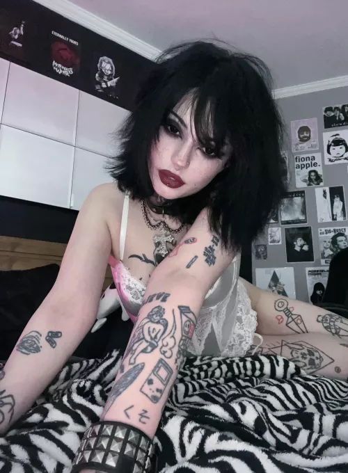 The perfect punk girl