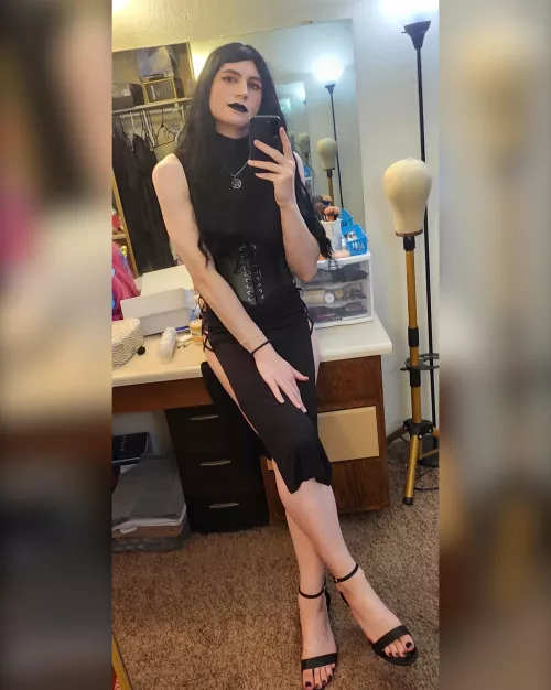 This dress is too elegant!