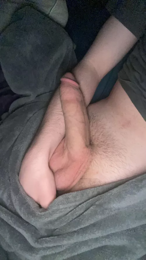 This is what I deal with every morning😓