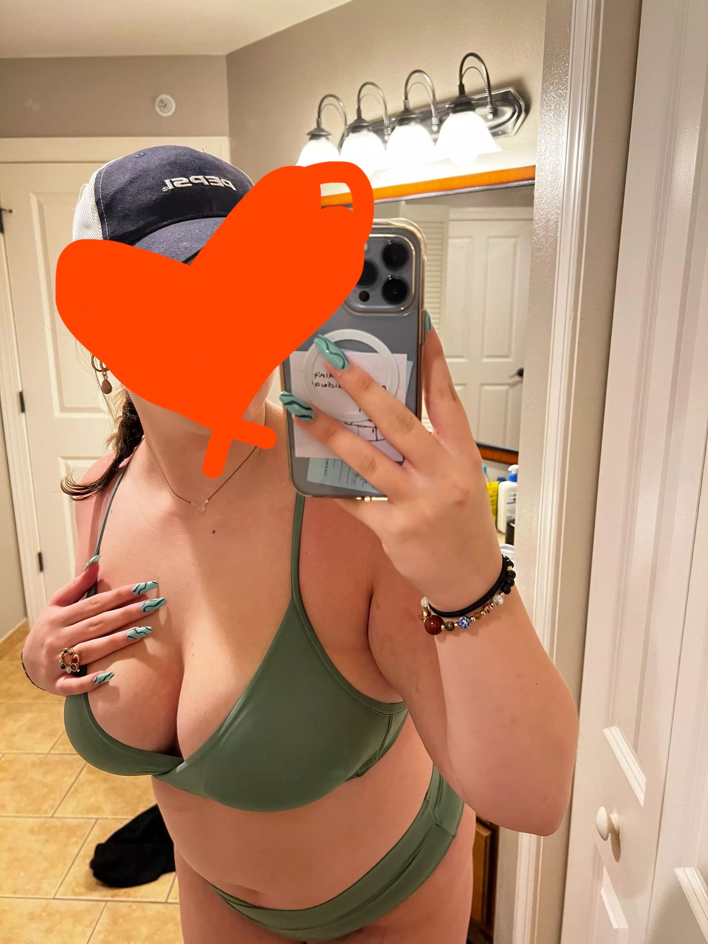 tired but i wanted to post 😚