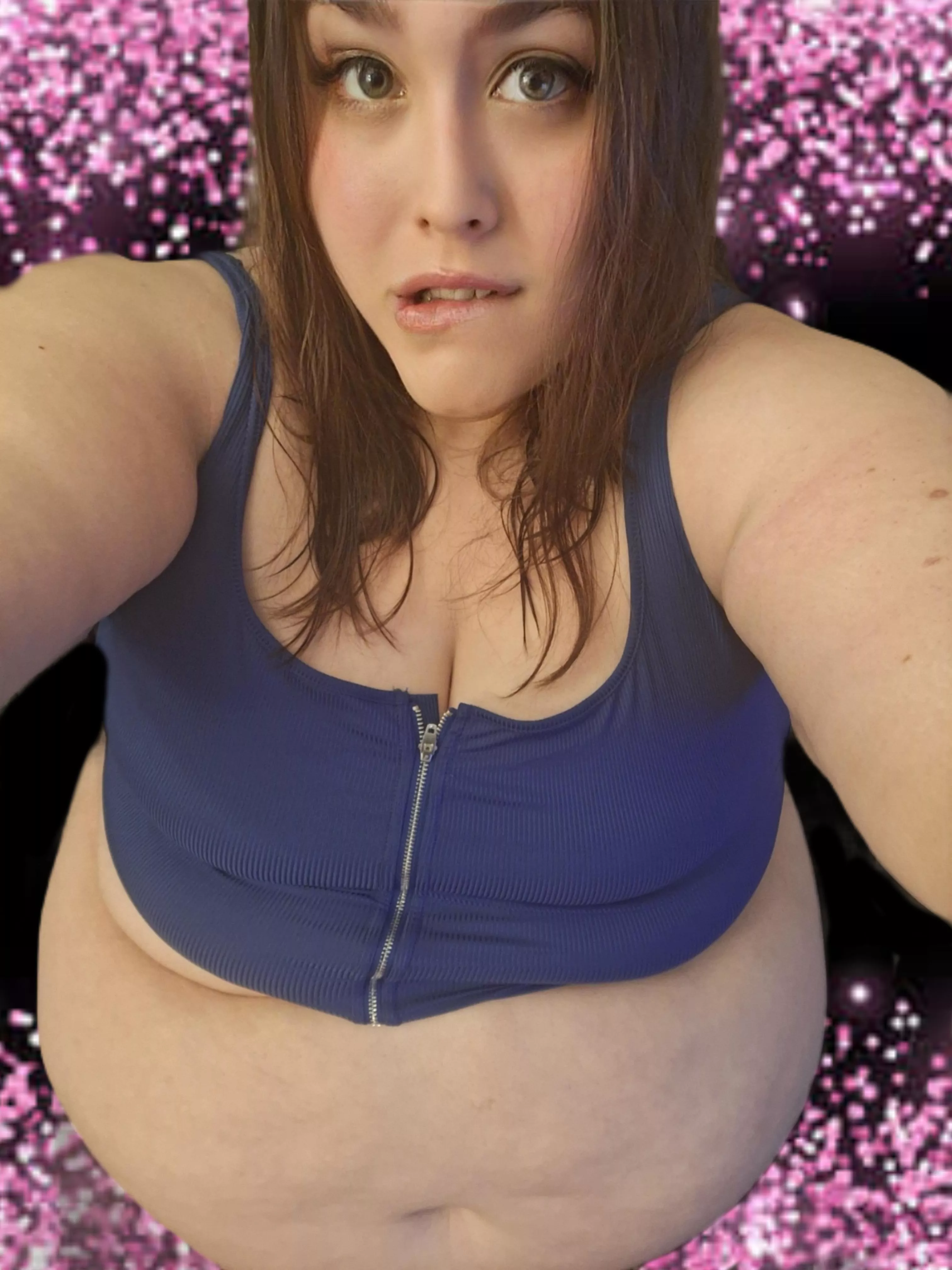 Wanna see more or fill this baby cow? 😇