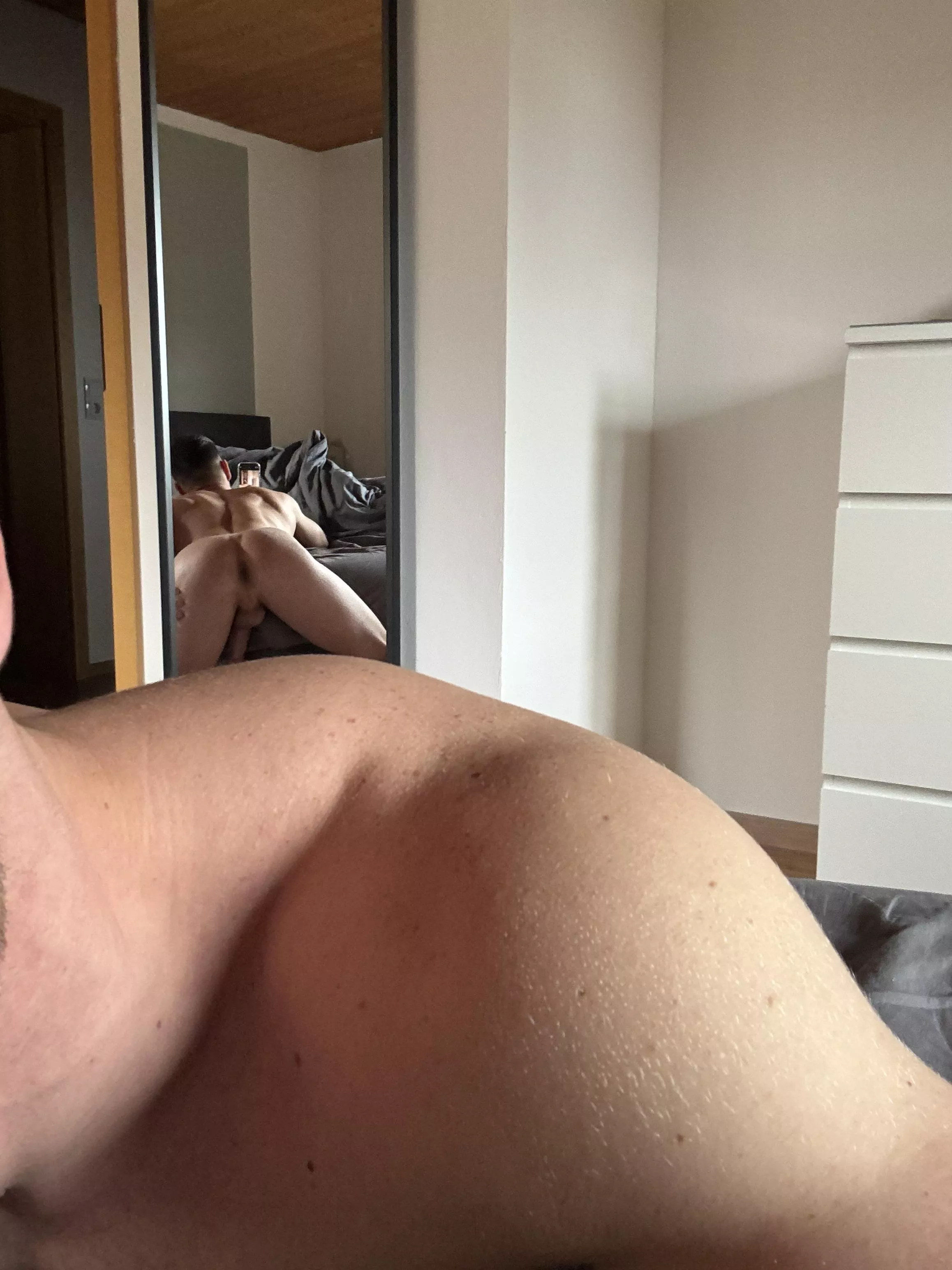 24/ eat me till i cum pls