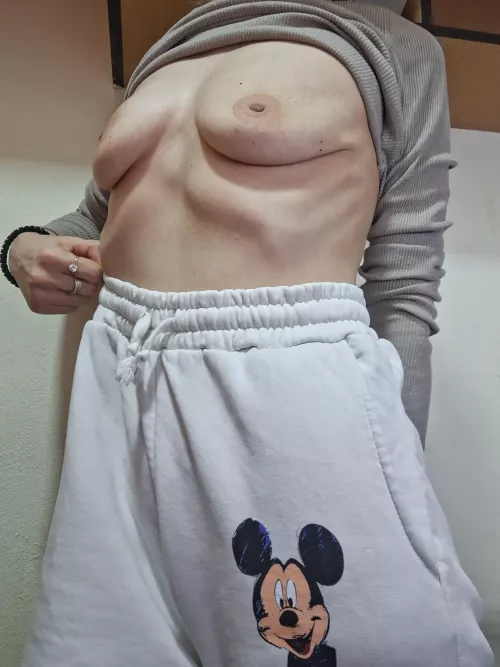 a couple seconds before splashing