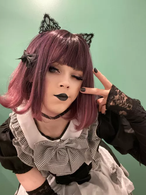 Boys tend to look cuter when they dress up as catmaids🖤