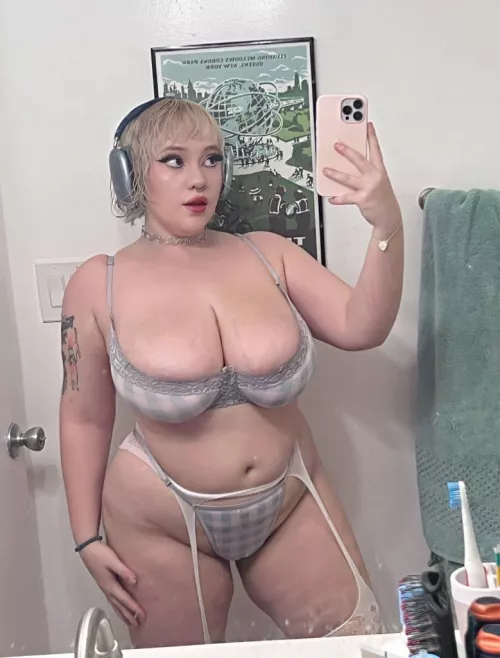 can i send u selfies?