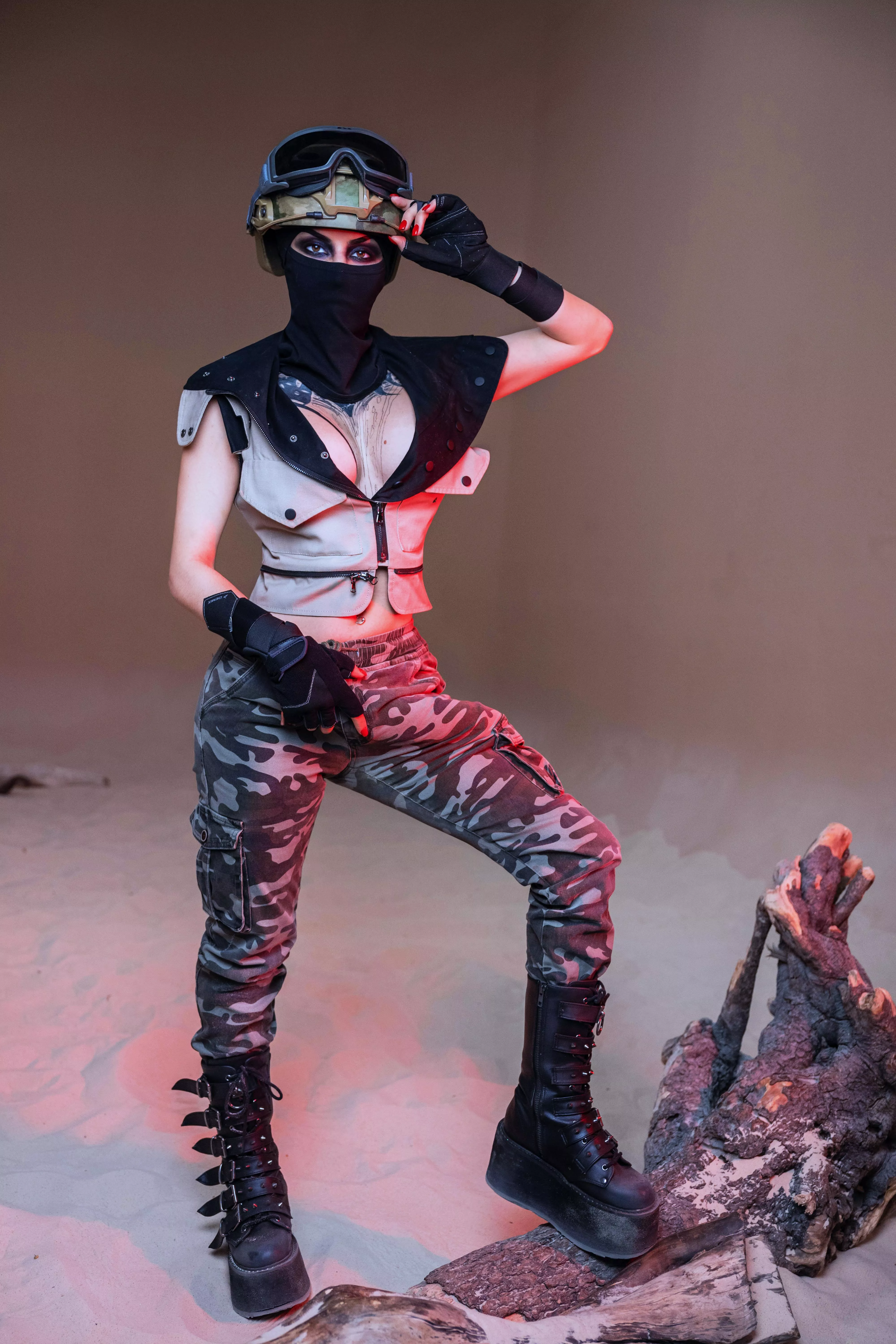 Check out the weapon of mASS destruction in my pants