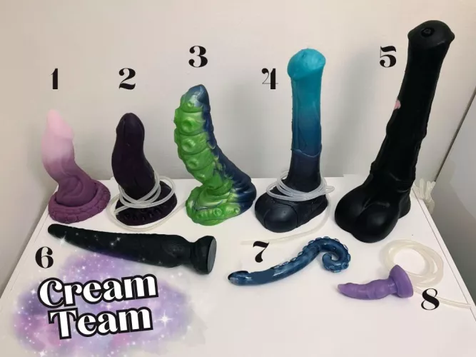 Cream Team Family Portrait - Warm Welcome to Large Chance