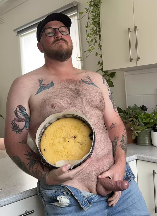 Dad made you a cake, can you help me with the icing?