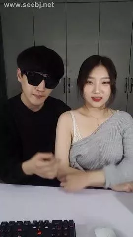 Does anyone know information about this girl? Please:3