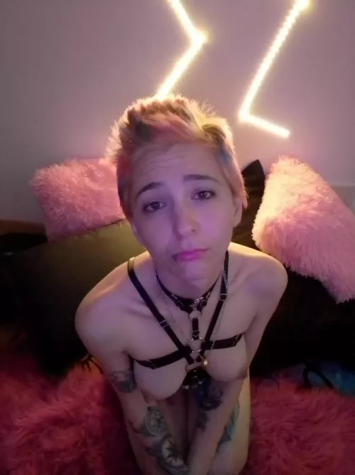 Don't make me beg, please daddy give it to me