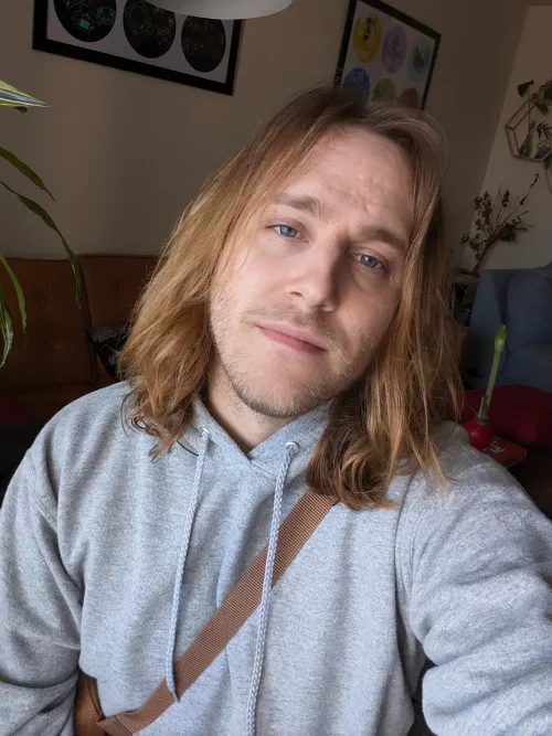 Fashionably late as always, Persona is my new hyperfixation