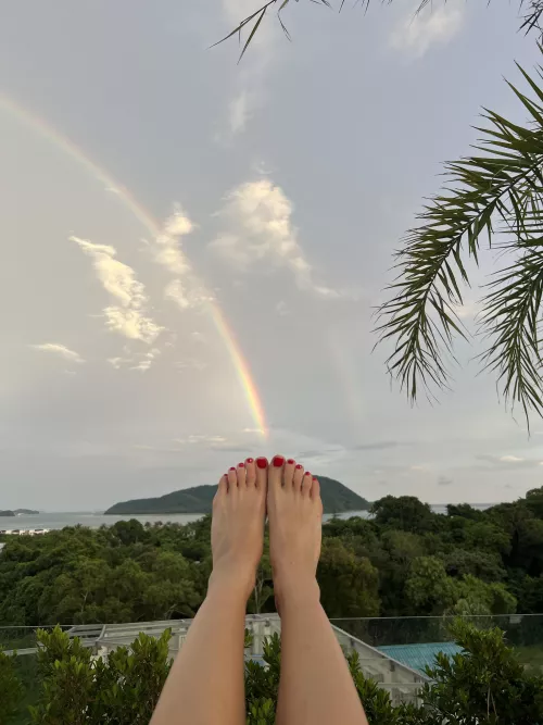 First date idea: No talking, my feet in your mouth