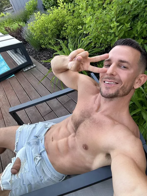 Hello everyone, my friend sends greetings to you