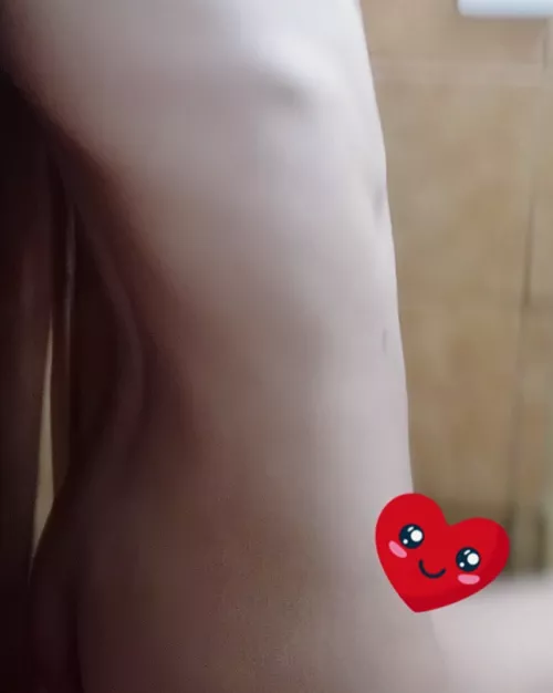 Hi do you like skinny teen boy? 97lb 🤭💕