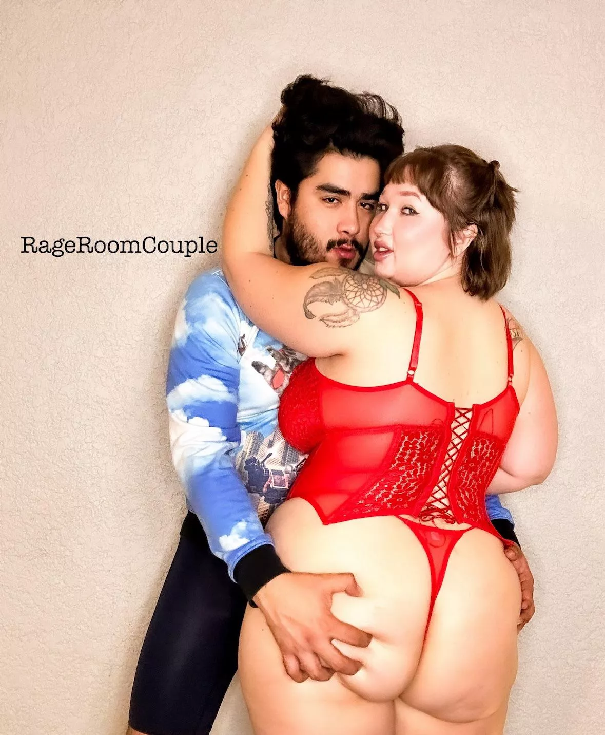 I get him right when he walks through the door 😋