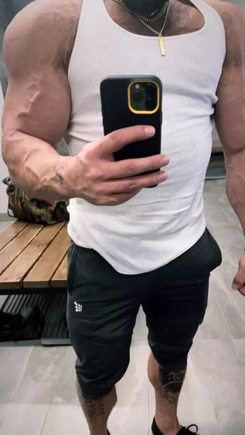 I was gone for a min, But Daddies Back Now, Did you Miss Me? (32)