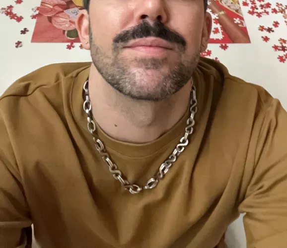 Iām 35, 6ā3 dom top pixar dad. Be 22-35. Show face. @hamburglar-666