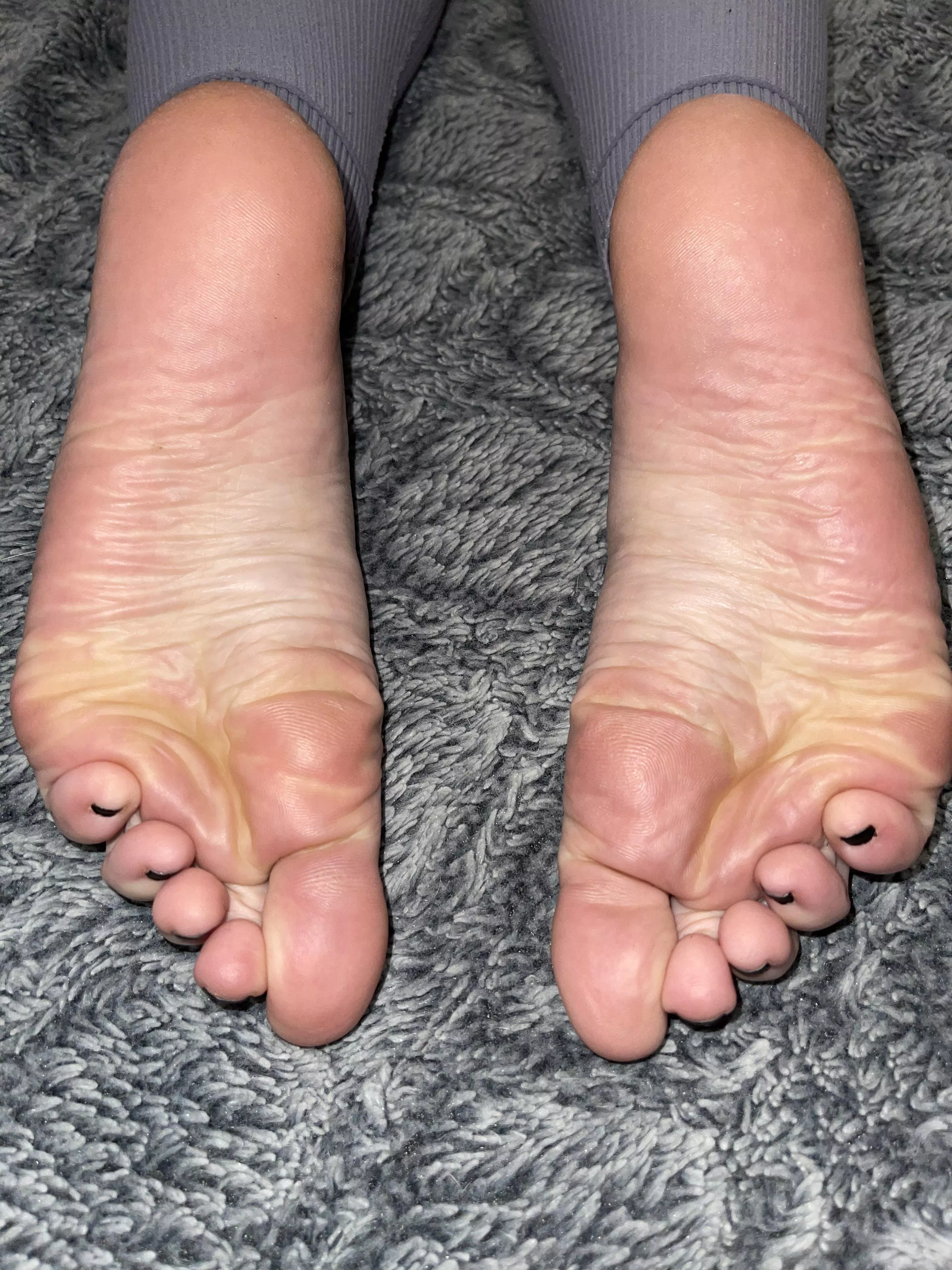 I’m laying in bed and this is your view at the base of my bed.