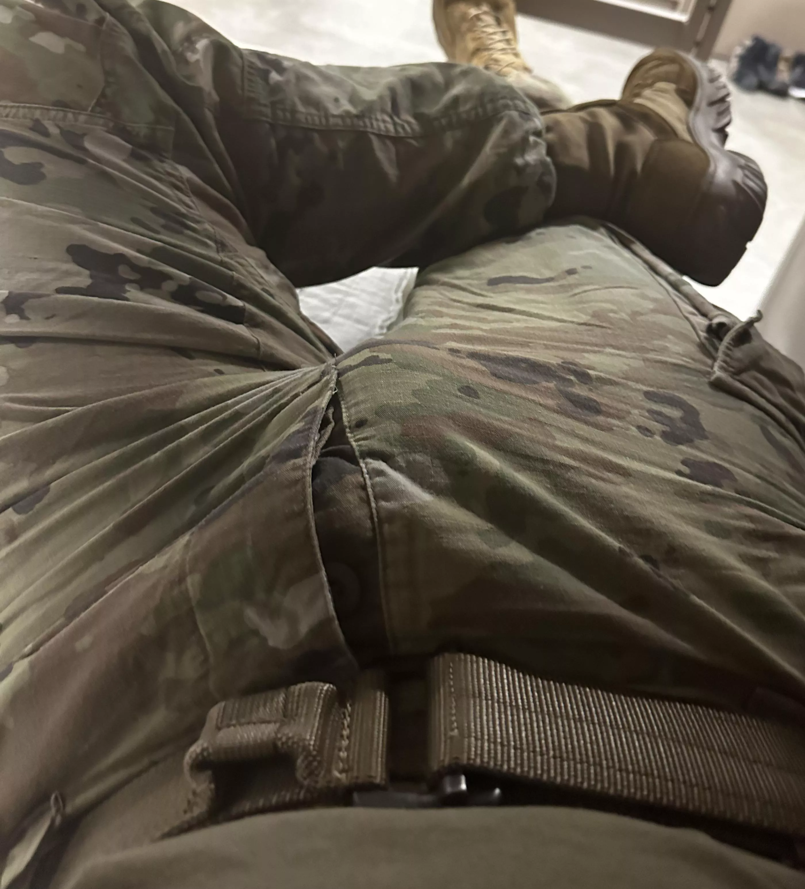 It’s so hard it’s about to bust out of my pants 😈