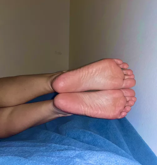 Just waiting for you.. 🦋👣