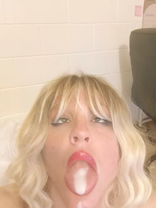 O no I’m becoming an egirl 🫣 who should I cosplay as?? I’ll select the choice of the top comment hehe