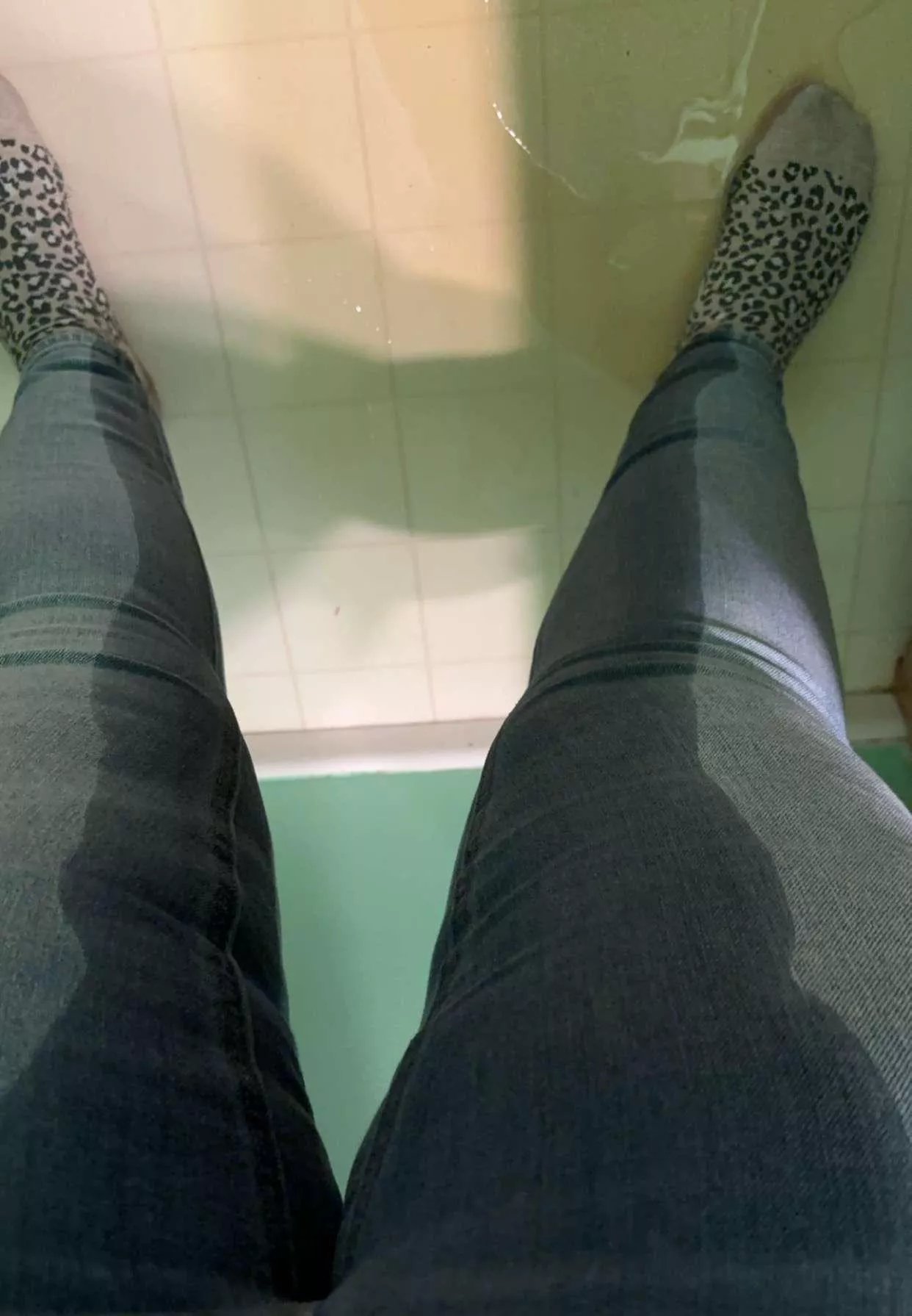 Oops I pissed my pants