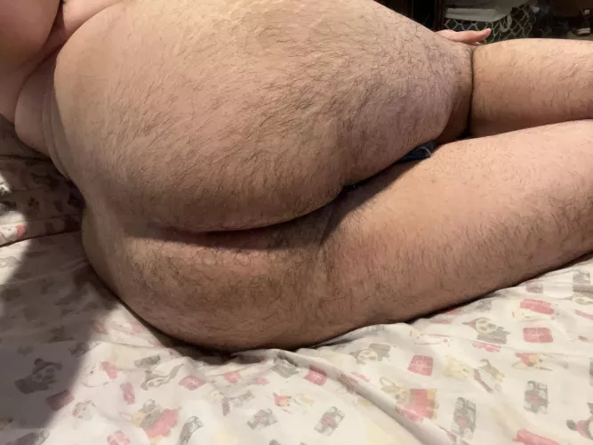 Pound me good and hard (DMs open)