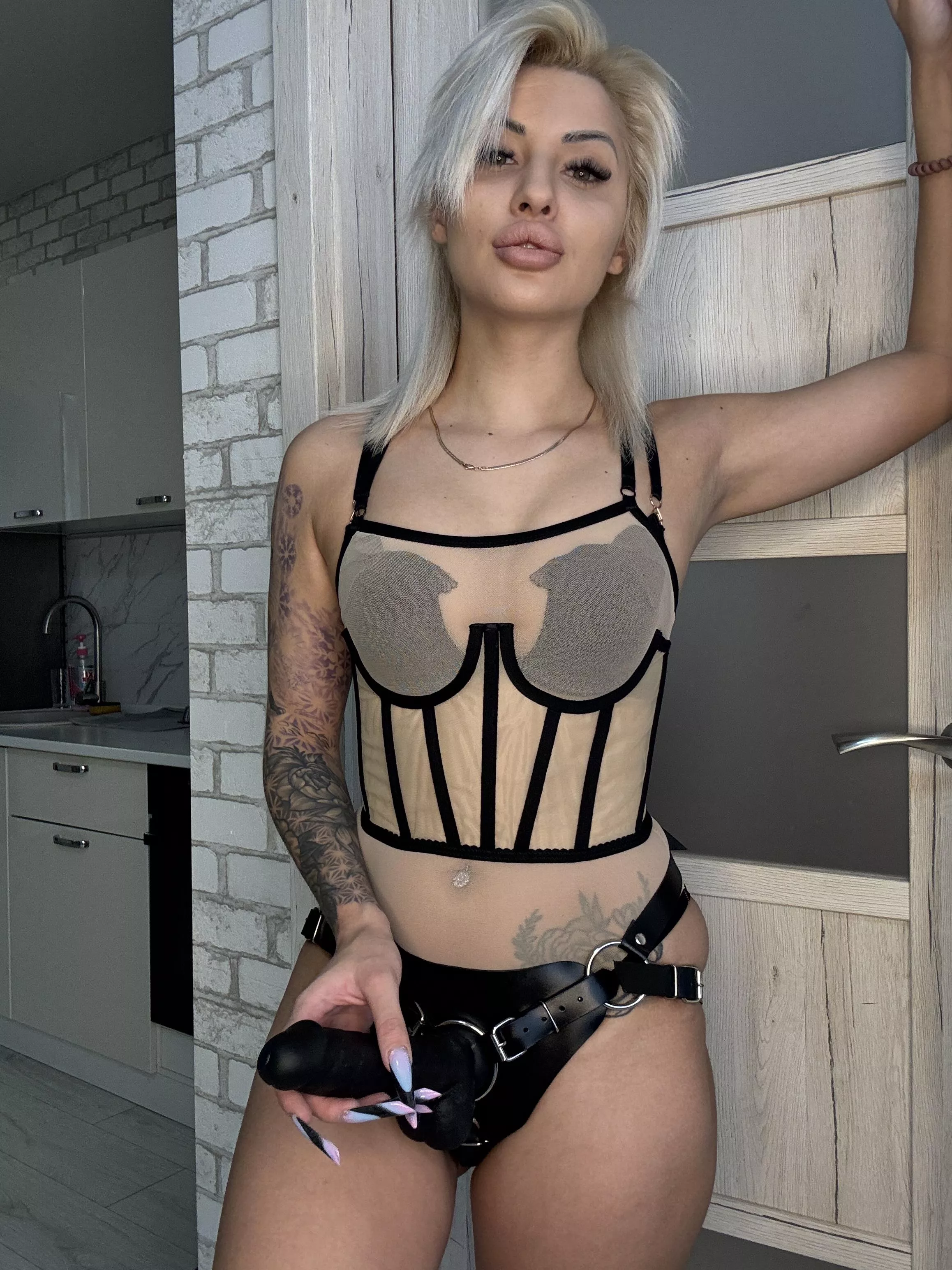 Show me your tight ass