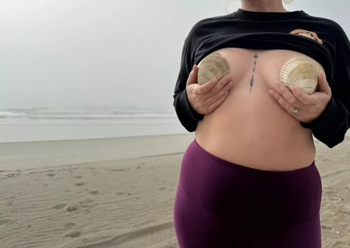 Took this mombod to the beach