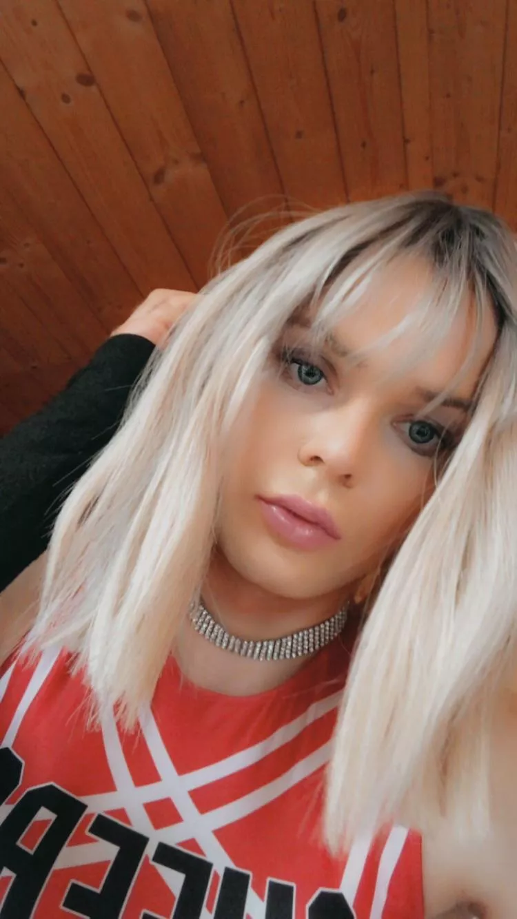 Ur bimbo barbiedoll 💋