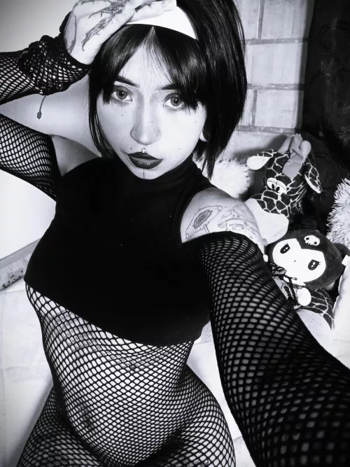 Us Against the World babe