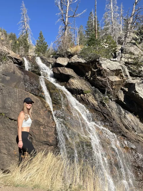 Waterfalls and croptop, what more do you need?