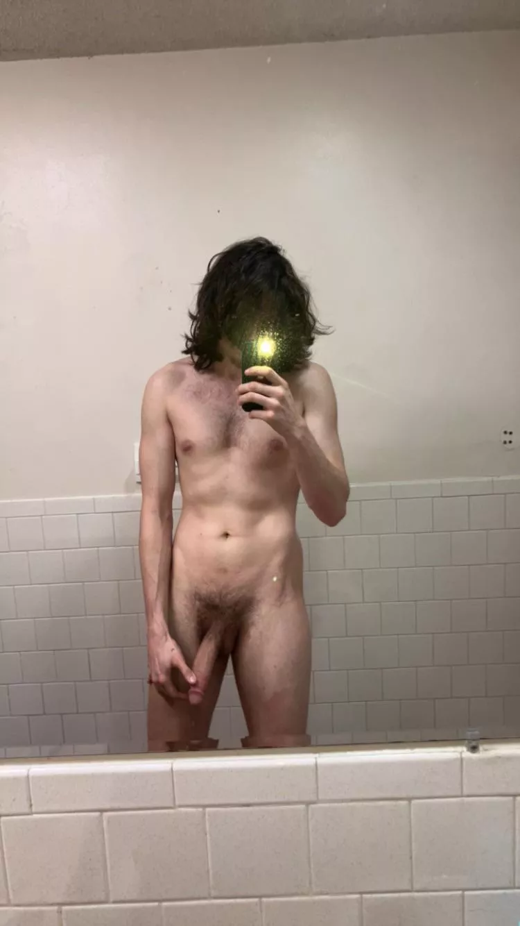 23 m straight guy @timber.wook