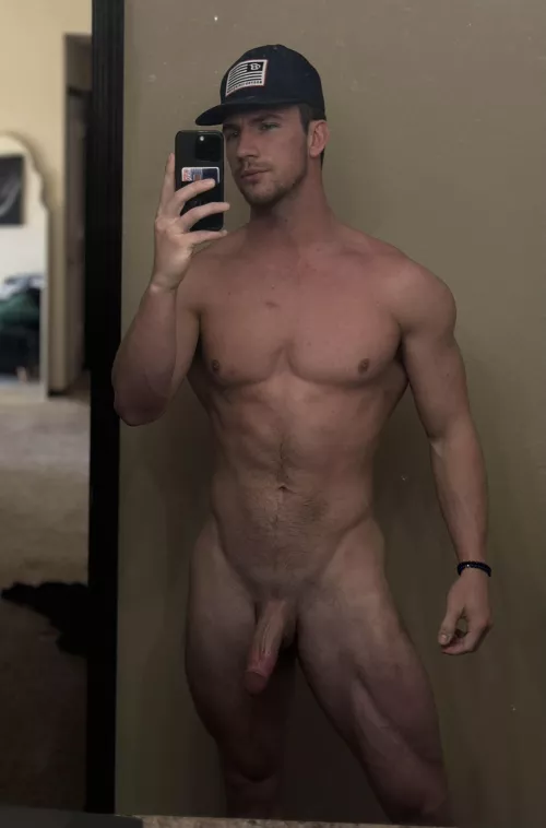 [26] how’s my physique look at 6’3? Also can anyone guess my weight?