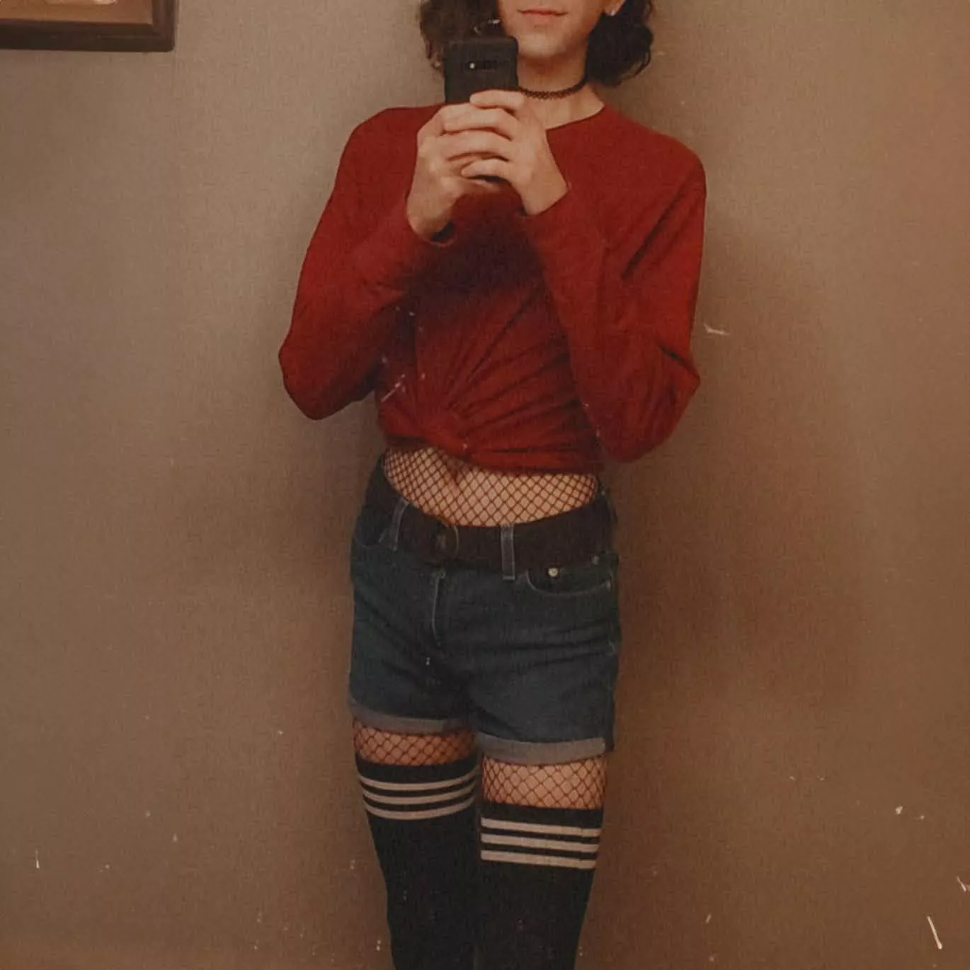 An old pic from the first time I dressed fem, still cute? 😇