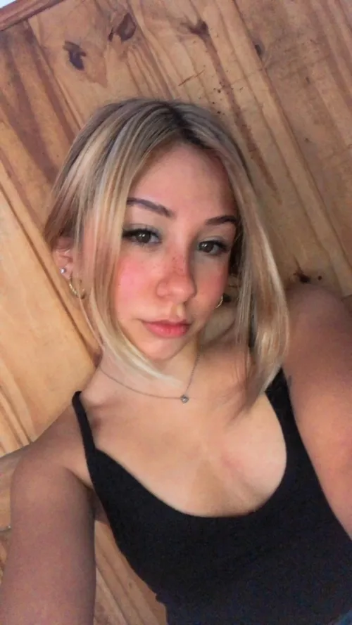 Blonde law student IUTR