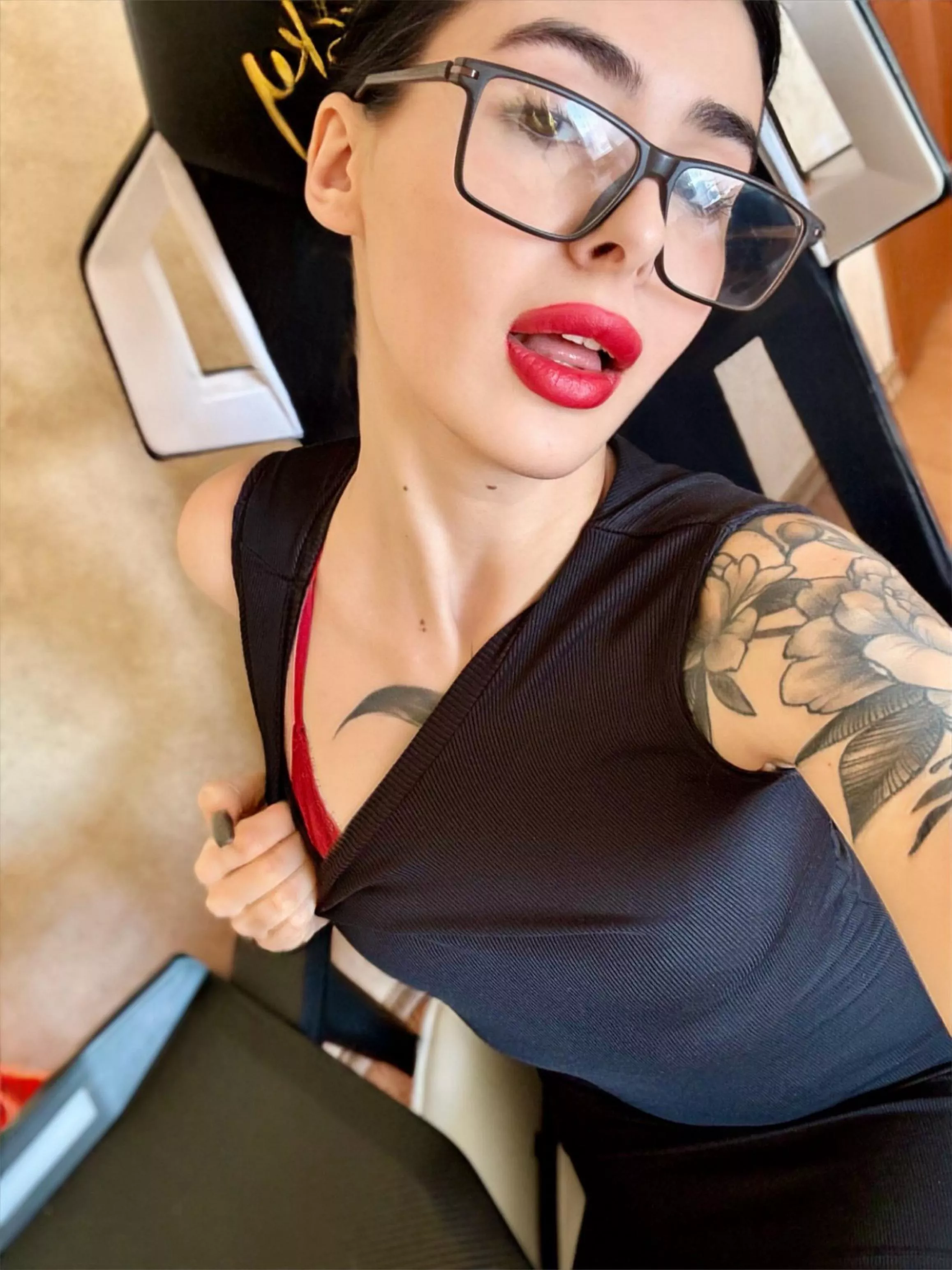 Do I have to stay late at work today?