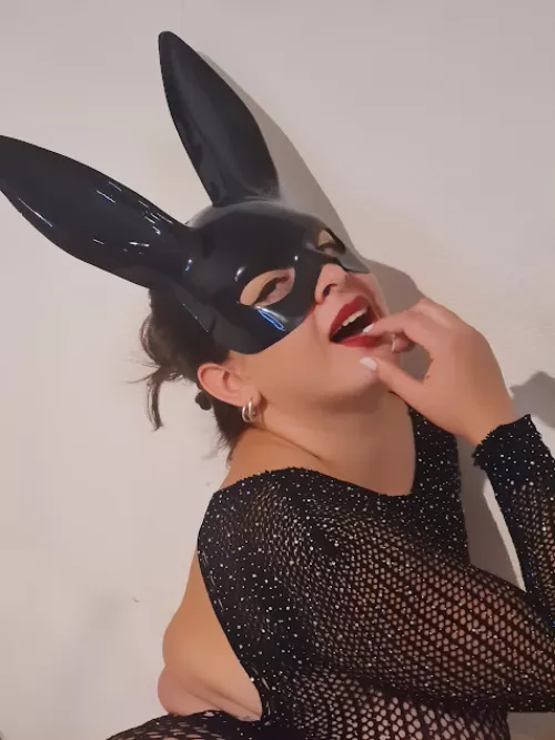 Do u like my bunny face?