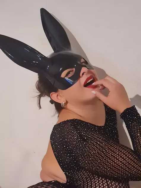 Do u like my bunny face?