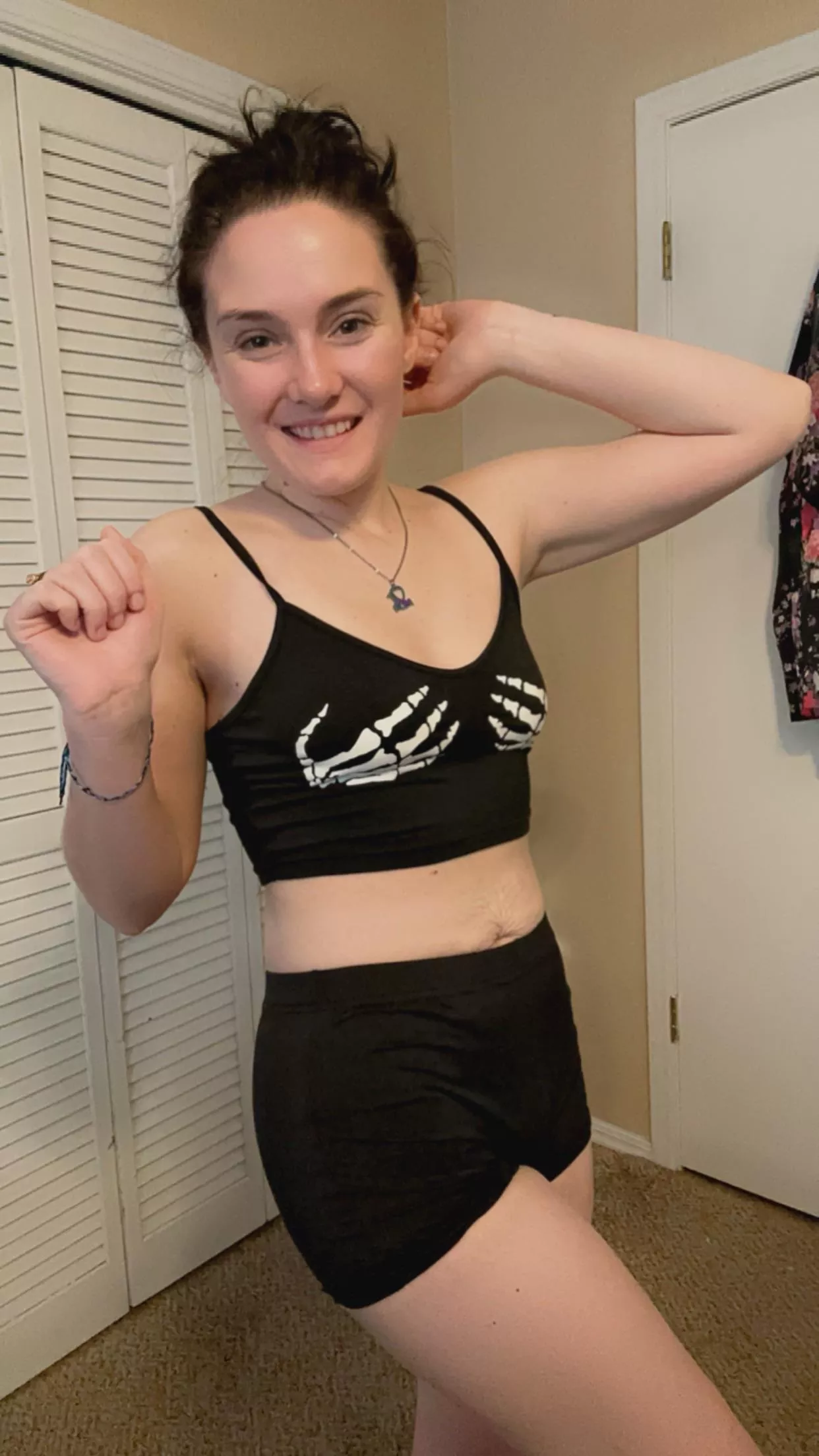 Dorky goth girls need a good fuck too, cum n get me