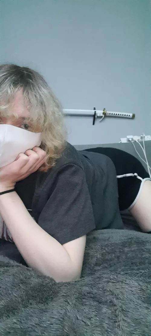 hiiii hai hiiii helloooooo hiiiii haiii haiiiii >-<