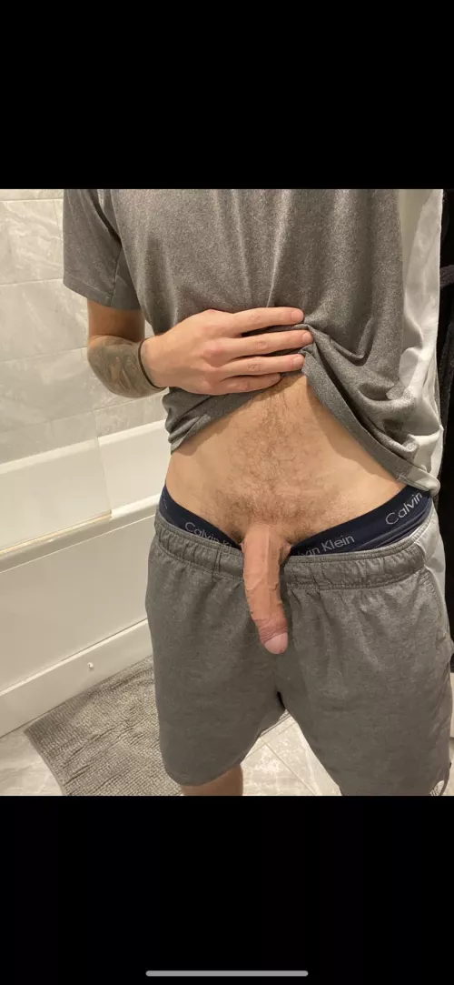 I can’t ever piss around my friends without them drawing attention to it 😡