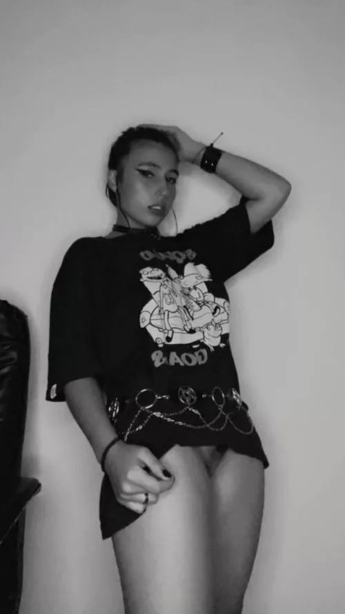 I hope my body makes your day a little bit better 😘