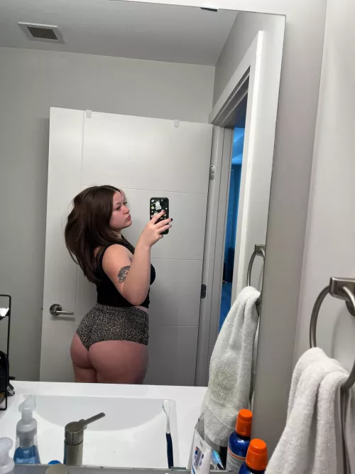 i know you wanna grab it