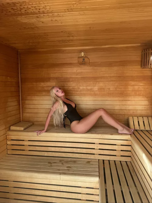 I love sending nudes to random men, you in?