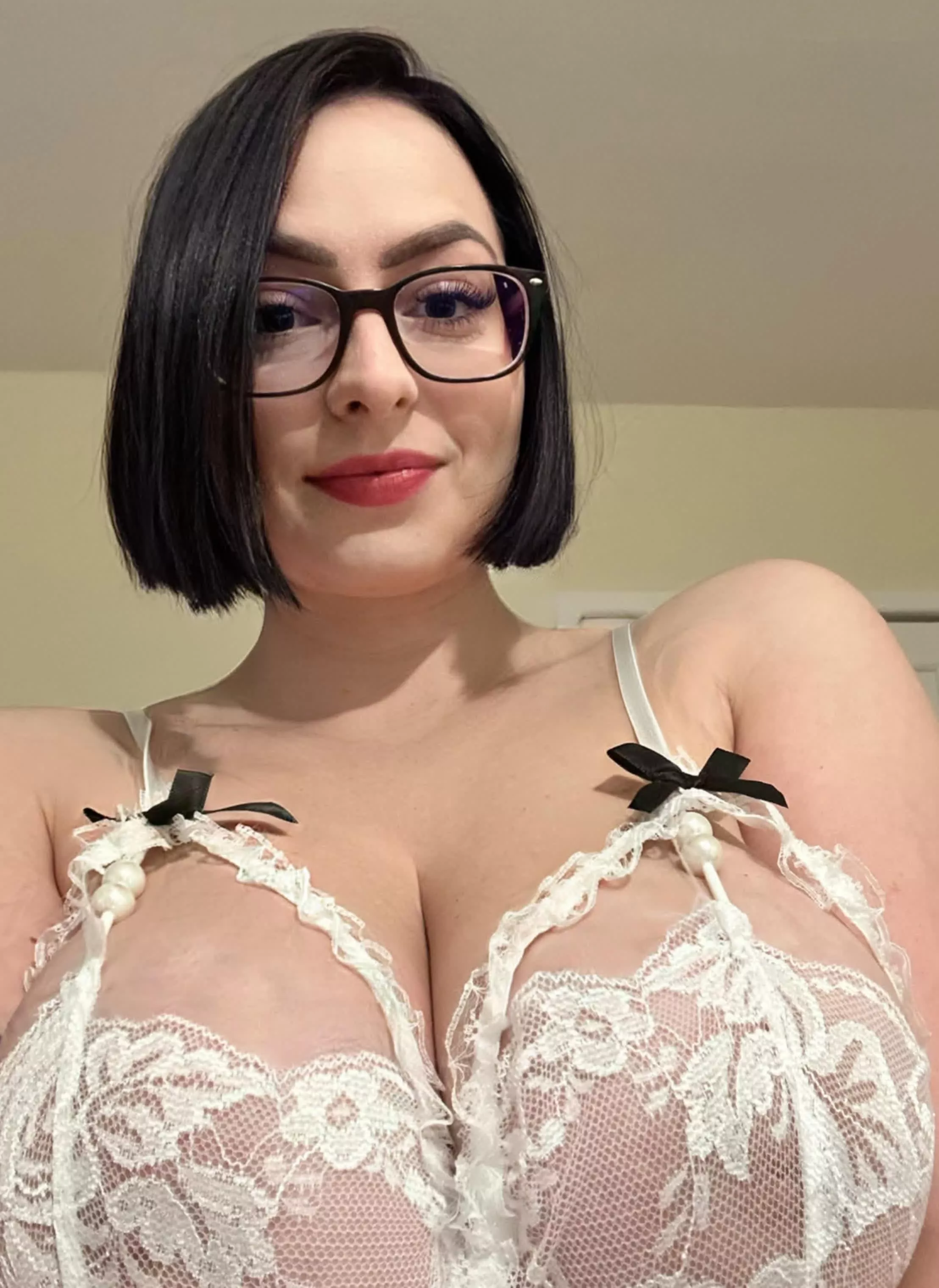 I need a naughty gaming buddy